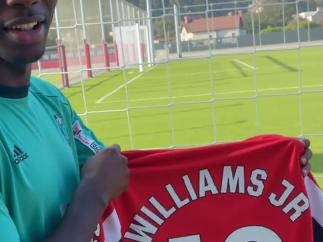 Nico Williams Inherits Iconic Number 10 Jersey at Athletic Bilbao Amidst Barcelona Pursuit